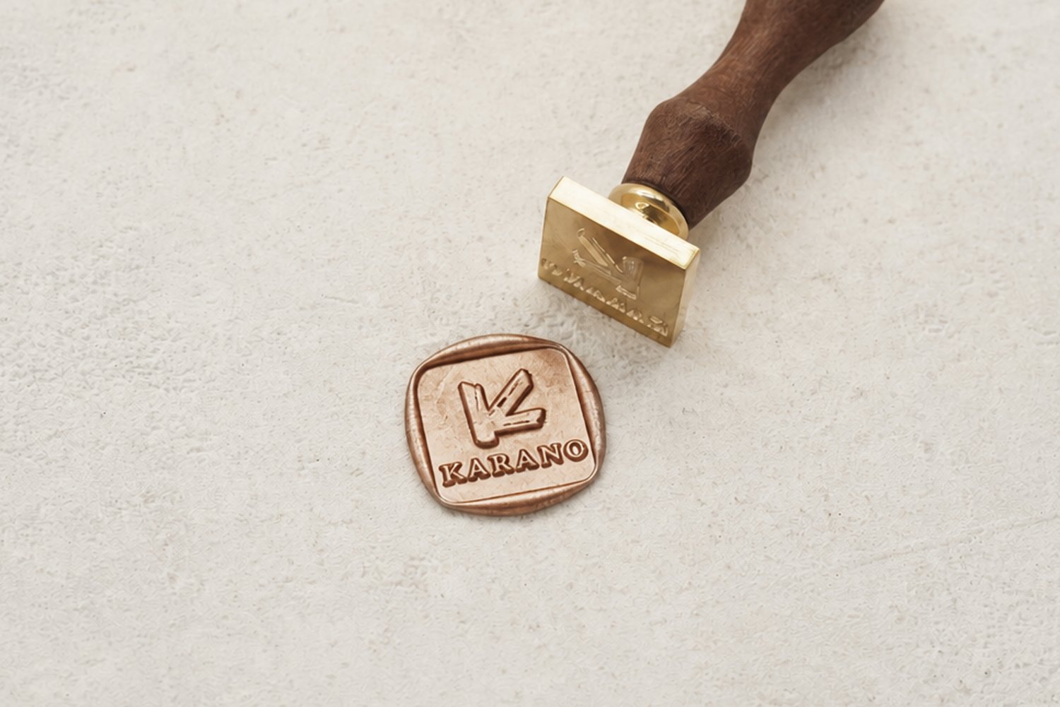 Firkantet laksegl stempel med eget logo