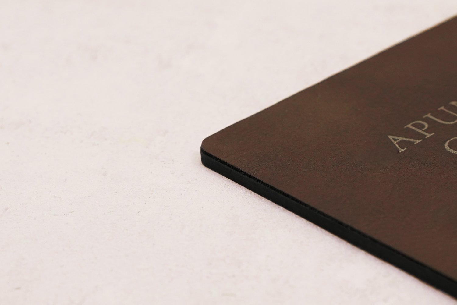 WiFi-skilte i læder til hoteller