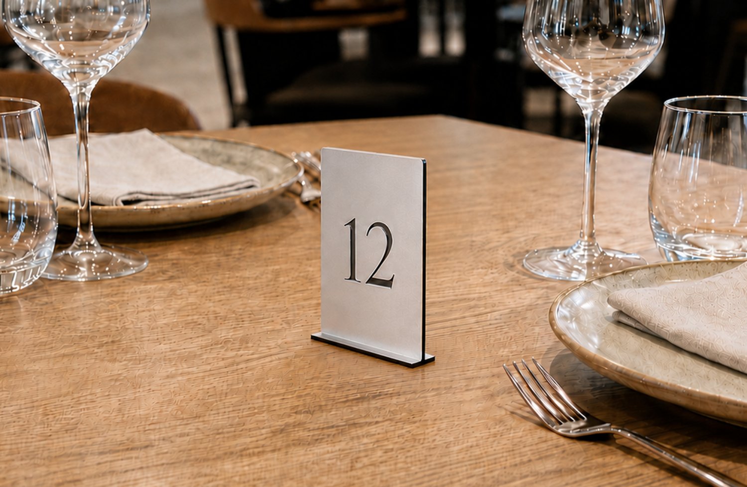 Restaurant bordnumre i metallisk akryl
