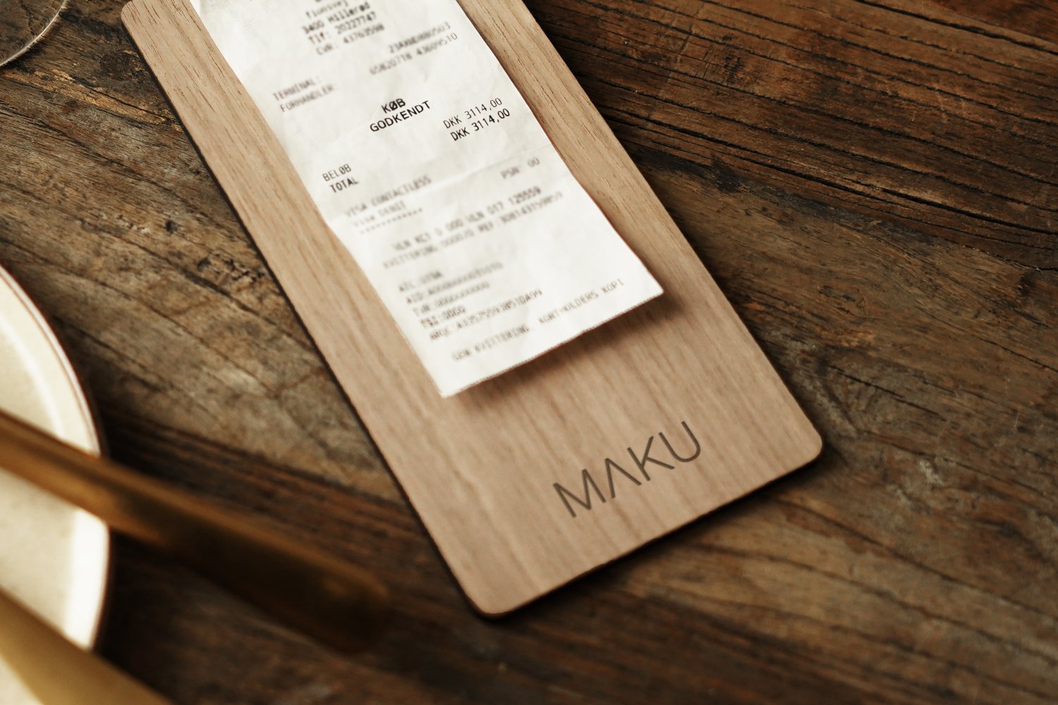 Regningsholder i træ til restaurant med klemme