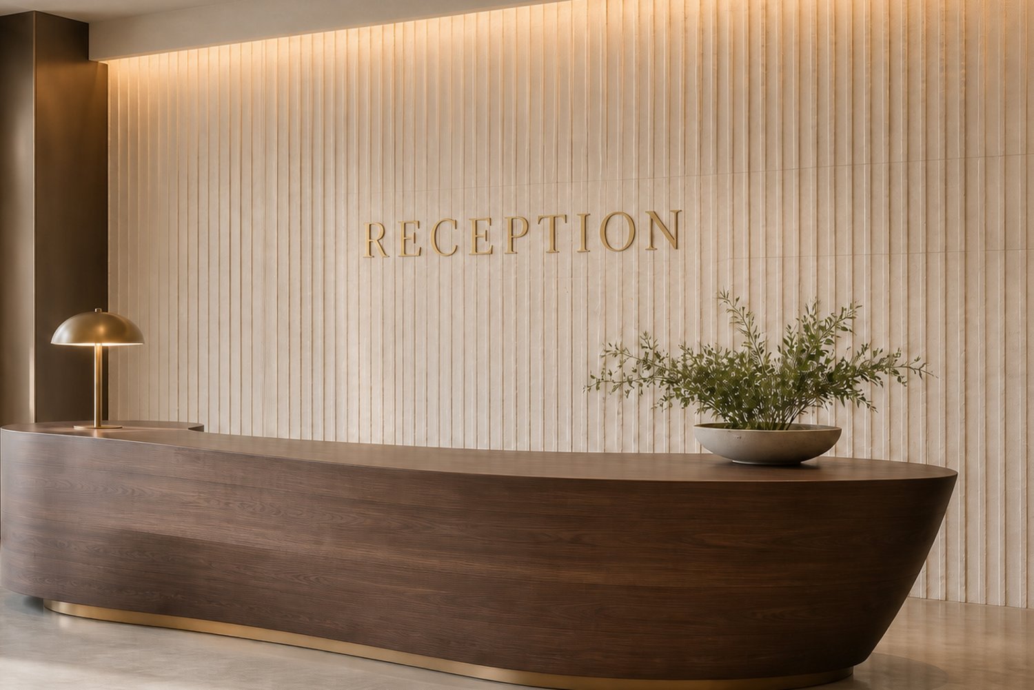 Stort receptionsskilt i guld eller sølv til hotel