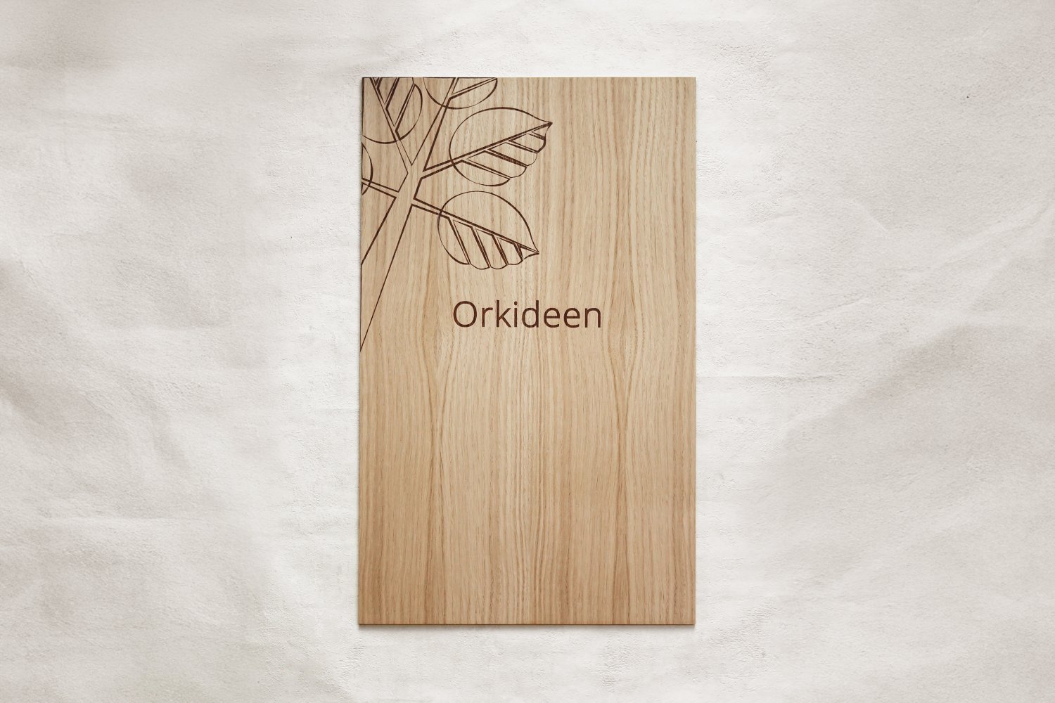 Stort træskilt med eget design uden holder