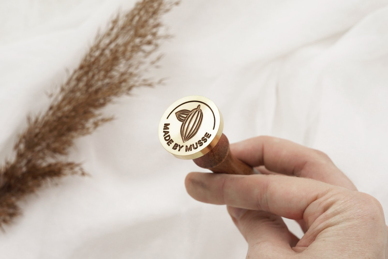 Laksegl stempel med eget logo