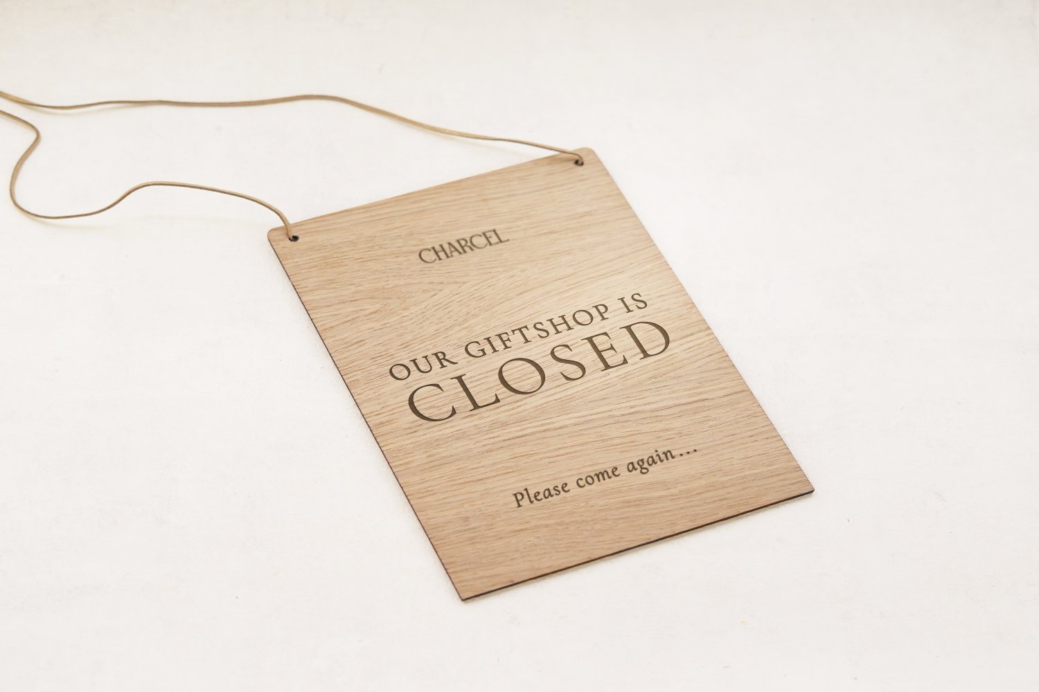 Åben / Lukket skilt i træ